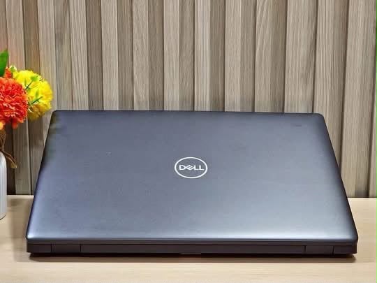 Dell Latitude 5400 Core i5 8ème génération miniature 5