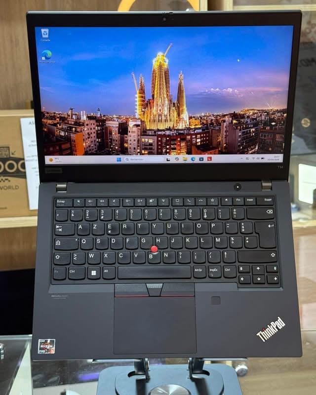 Lenovo Thinkpad T14 Ryzen 7 Pro 10ème génération
