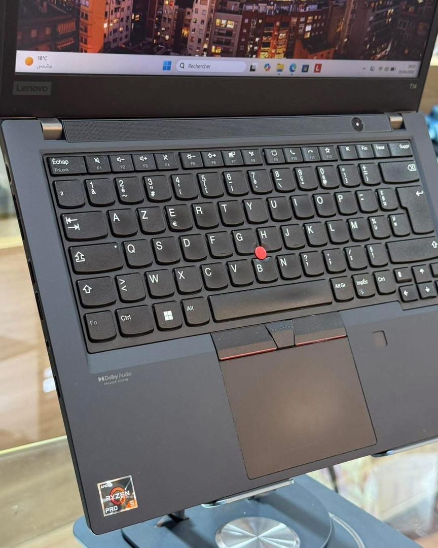 Lenovo Thinkpad T14 Ryzen 7 Pro 10ème génération miniature 3