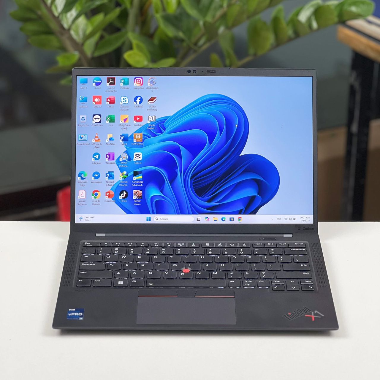 Lenovo Thinkpad X1 Carbon Gen 11 Core i7 13ème génération
