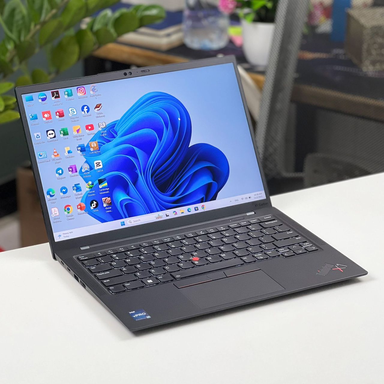 Lenovo Thinkpad X1 Carbon Gen 11 Core i7 13ème génération miniature 4