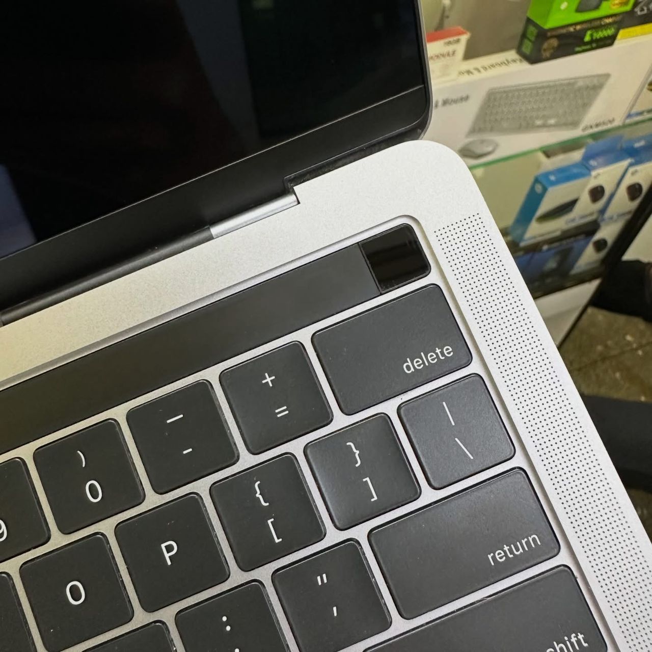 MacBook Pro Touch Bar 2018 miniature 4