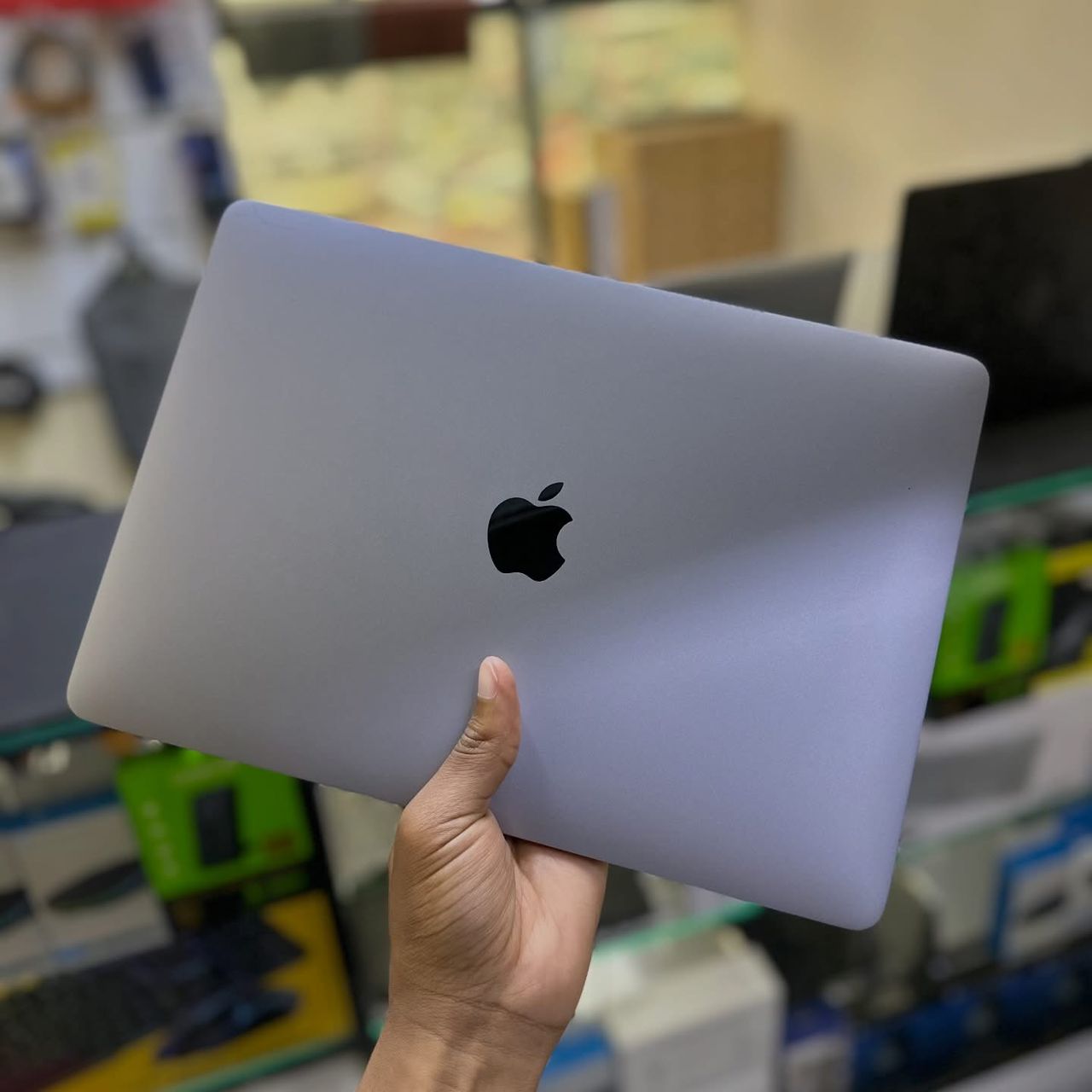 MacBook Pro Touch Bar 2019