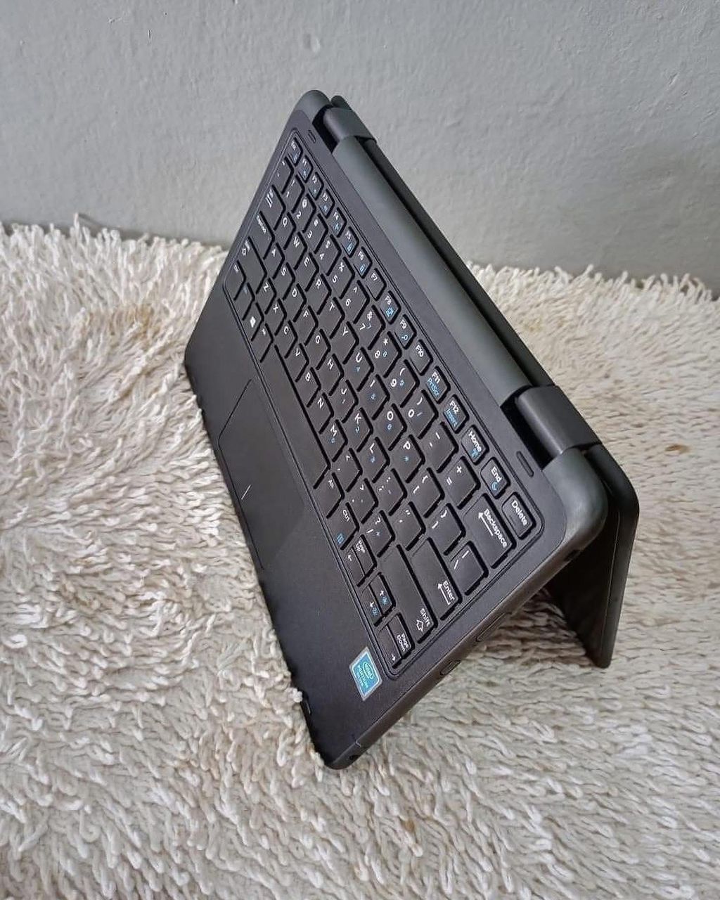 Dell Latitude 3190 2-in-1 miniature 3