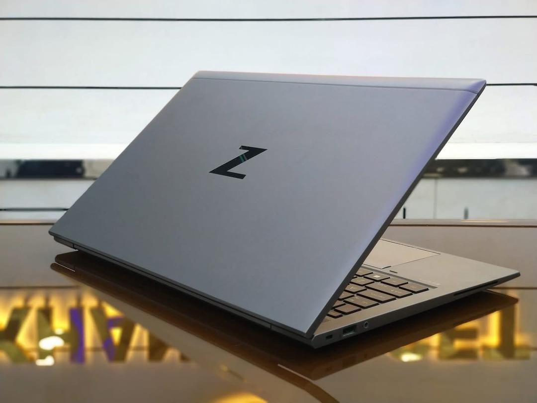 Hp ZBook 15 Firefly G7 Workstation i7 10ème génération miniature 2